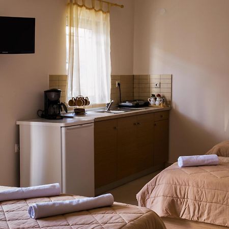 Nepheli Apartments And Studios Paralía Dış mekan fotoğraf
