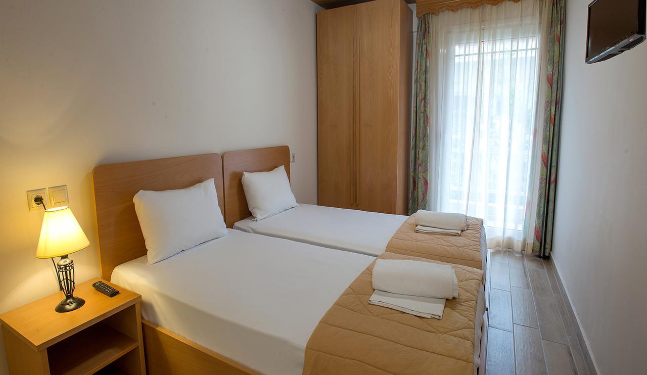 Nepheli Apartments And Studios Paralía Dış mekan fotoğraf